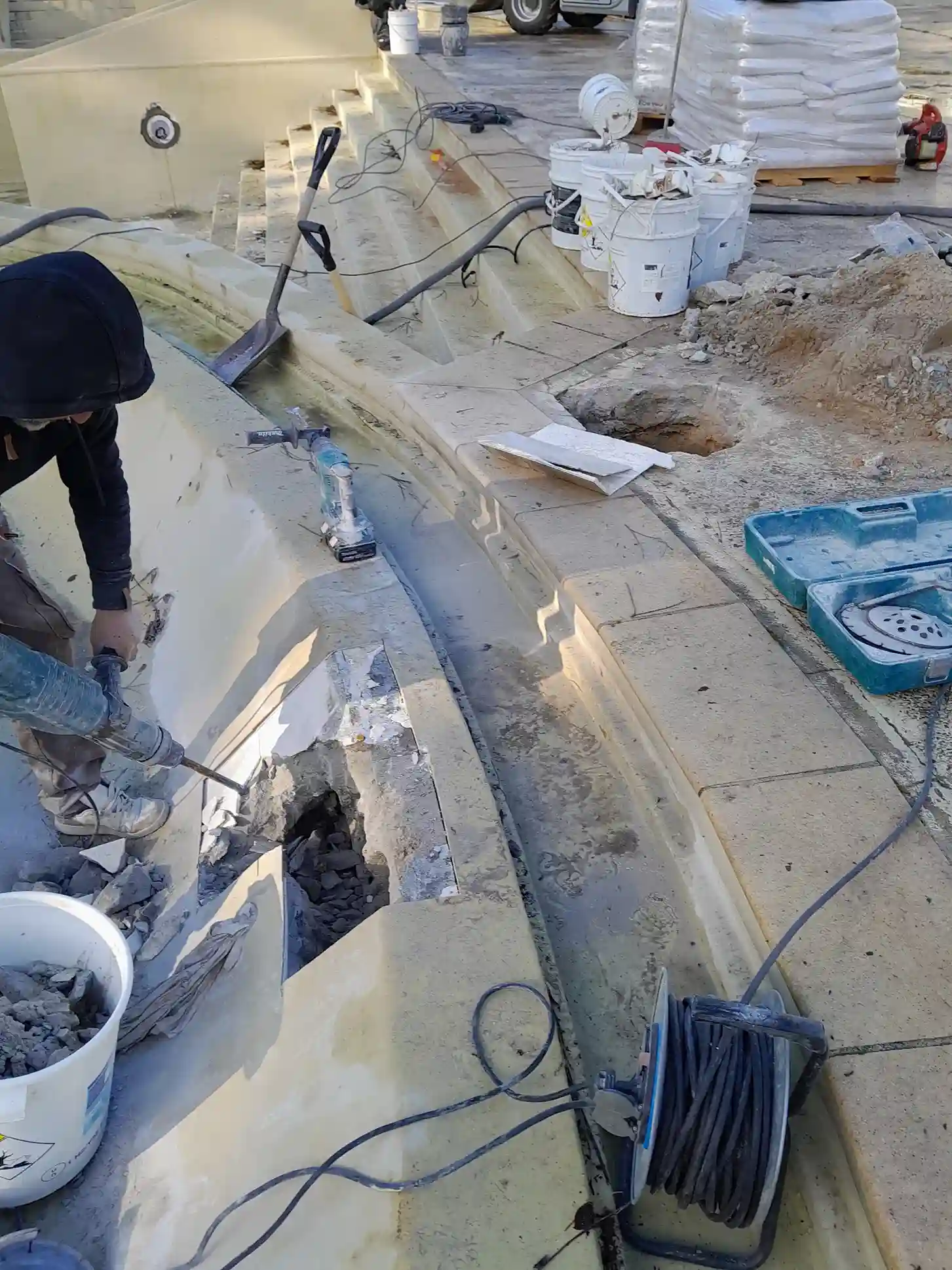 Modernisation d'une piscine de résidence à Lacanau