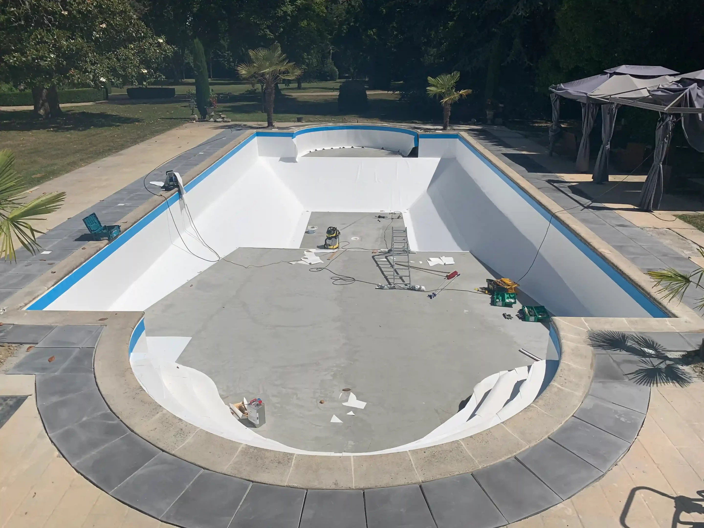 Rénovation piscine de château à Saint-Loubès