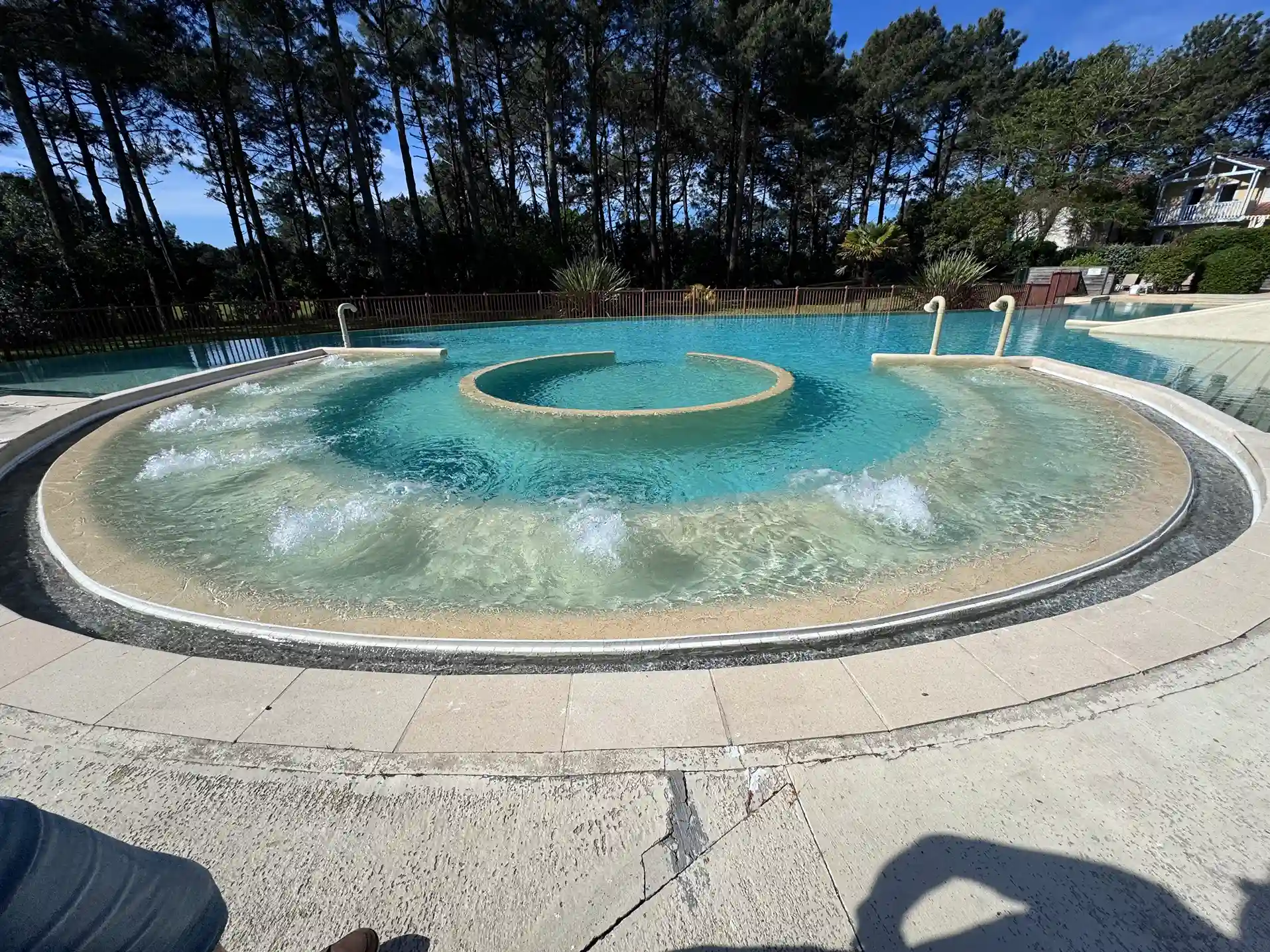 Modernisation d'une piscine de résidence à Lacanau