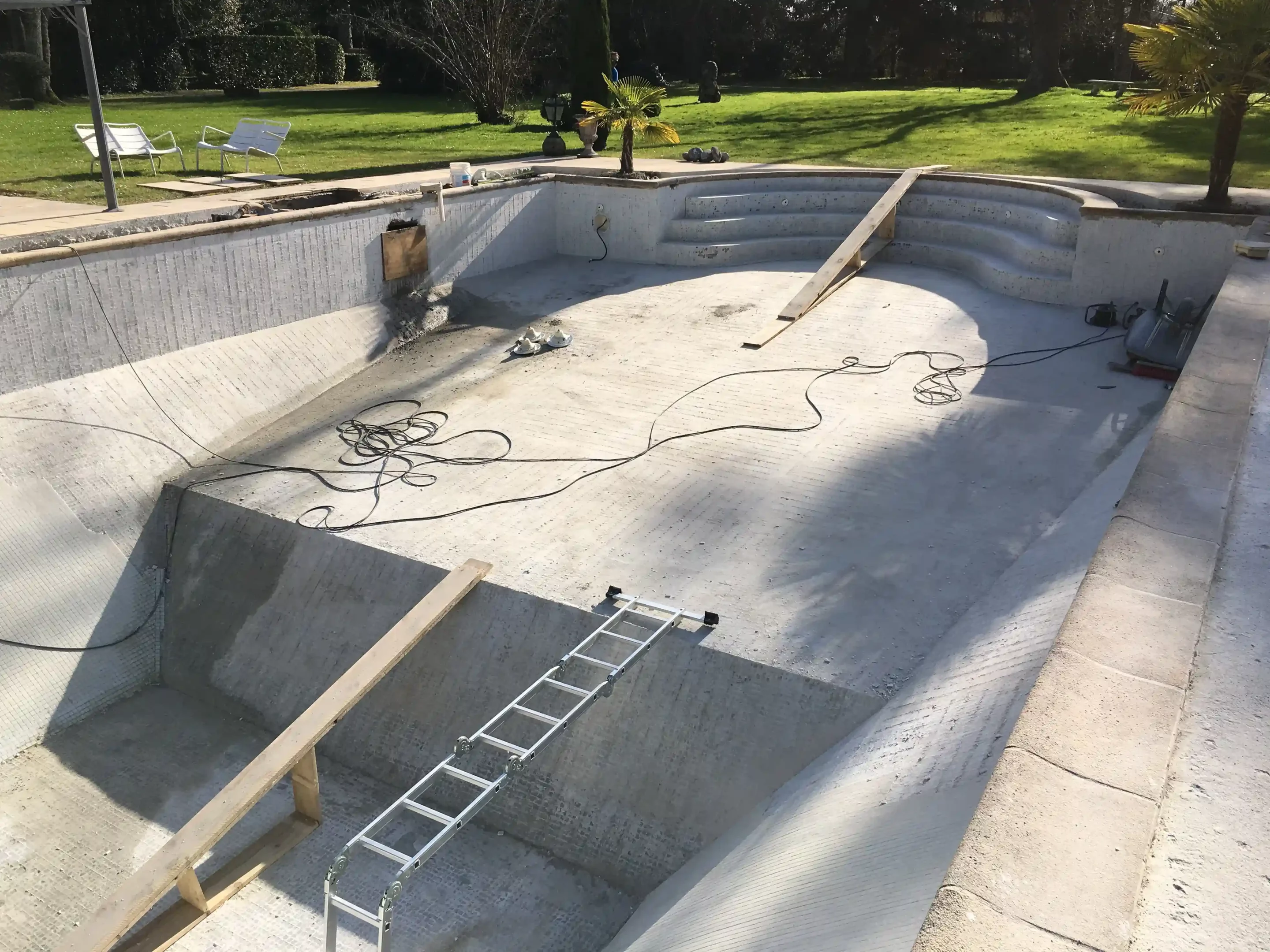 Rénovation piscine de château à Saint-Loubès