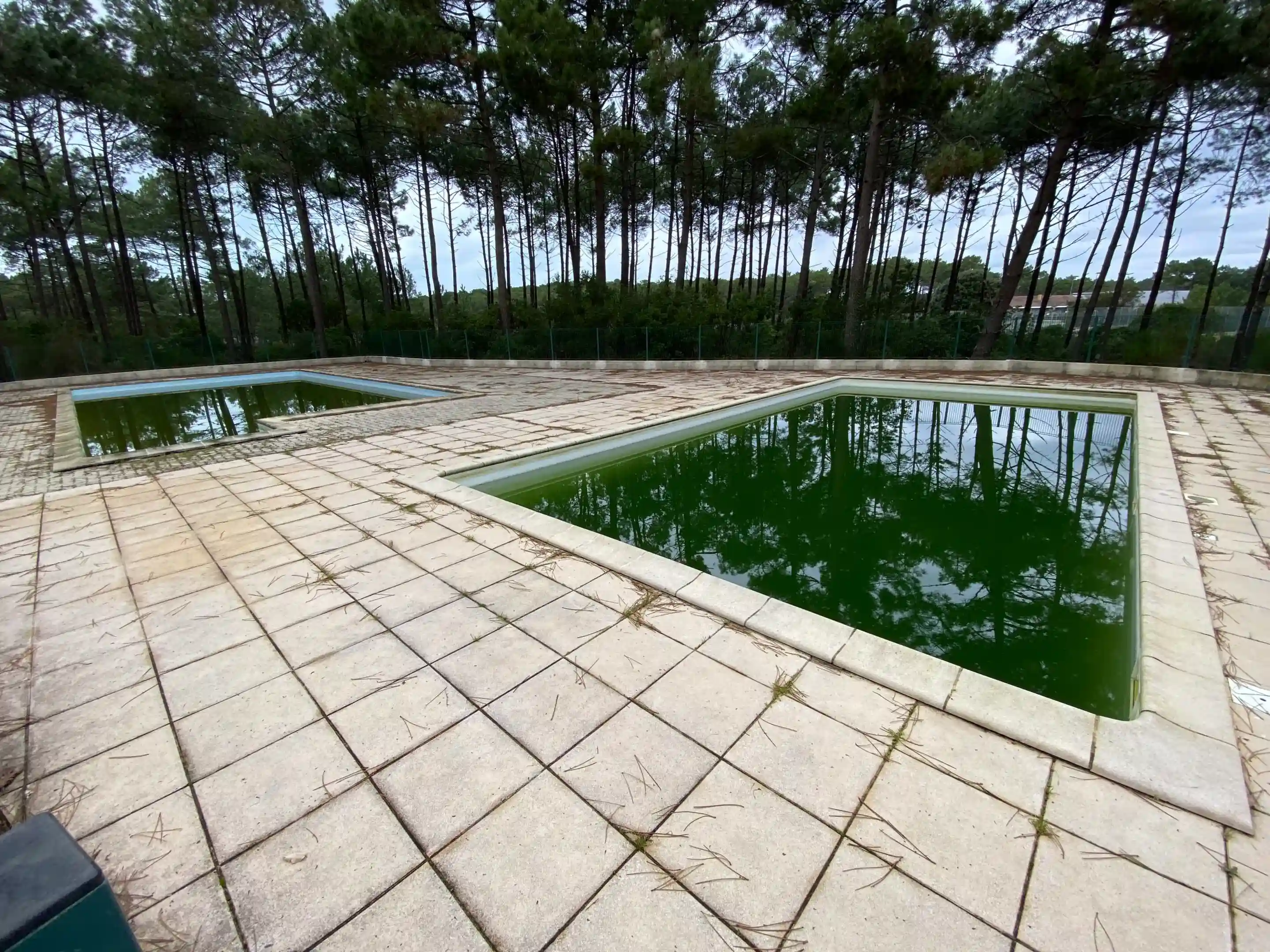 Membrane armée piscine de résidence
